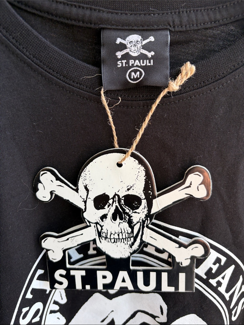 Black Short-Sleeve Logo Tee St Pauli - Picture 3 of 7